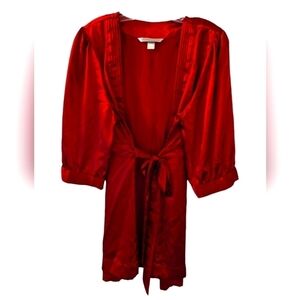 ❤️Vintage Victoria's Secret red satin short robe Excellent condition❤️size med